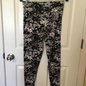 Just Be Black and Gray Floral Leggings